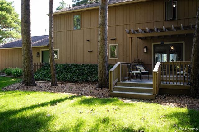 8971 Highland Drive, Freeland, MI 48623