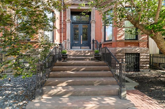 302 Commonwealth Ave 3, Boston, MA 02115