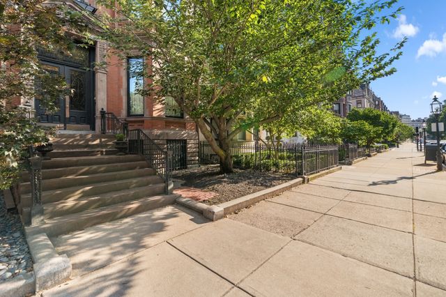 302 Commonwealth Ave 3, Boston, MA 02115