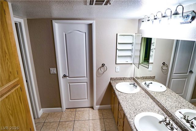 5055 West Hacienda Avenue 2017, Las Vegas, NV 89118