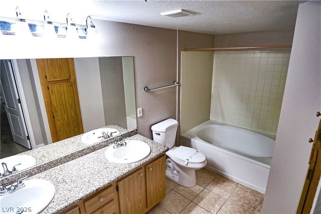 5055 West Hacienda Avenue 2017, Las Vegas, NV 89118