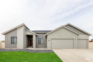 5131 Castleton Ave, Nampa, ID 83686