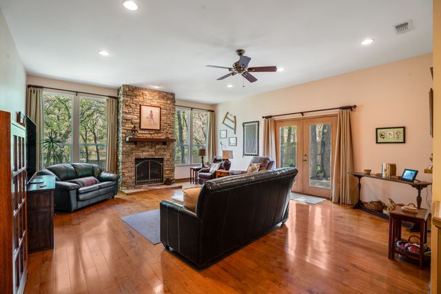 4112 Mojave Drive, Granbury, TX 76049