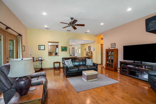 4112 Mojave Drive, Granbury, TX 76049