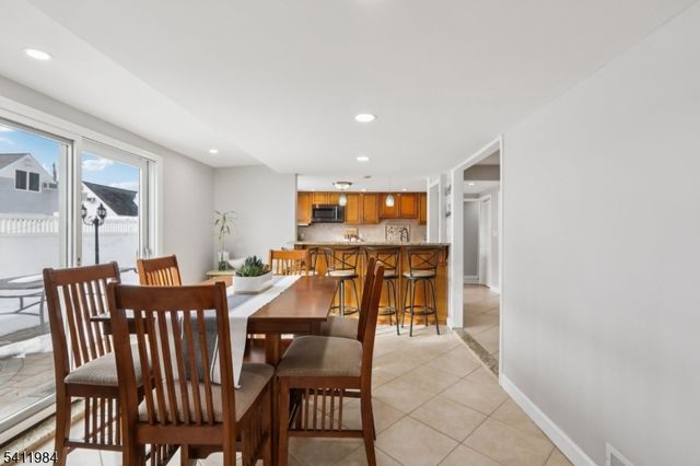 26 Linda Ave, Woodbridge Twp., NJ 07067