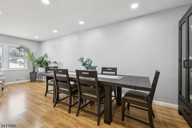 26 Linda Ave, Woodbridge Twp., NJ 07067