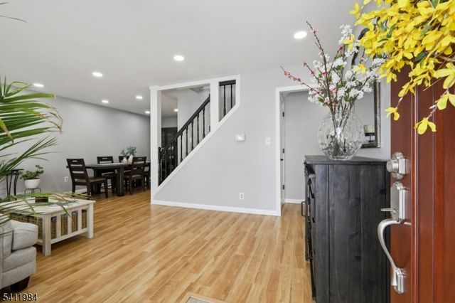 26 Linda Ave, Woodbridge Twp., NJ 07067