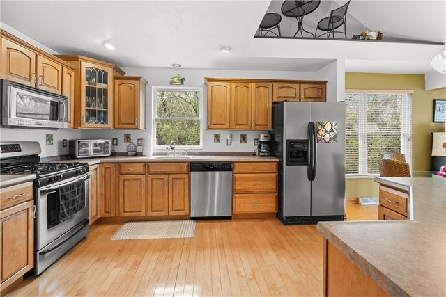 478 Spruce Ln, Houston, PA 15342