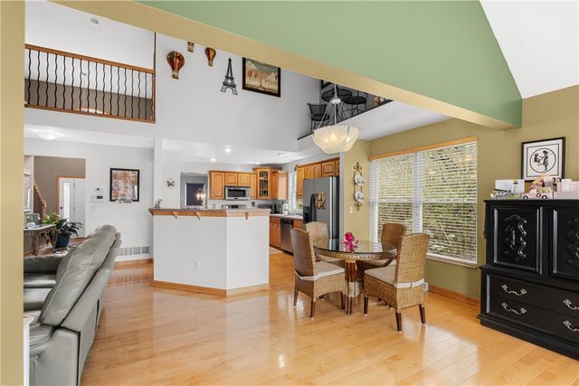 478 Spruce Ln, Houston, PA 15342