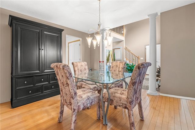 478 Spruce Ln, Houston, PA 15342