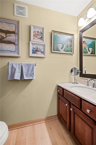 478 Spruce Ln, Houston, PA 15342