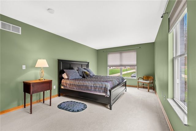 478 Spruce Ln, Houston, PA 15342