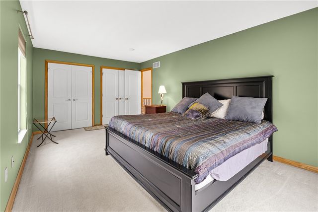 478 Spruce Ln, Houston, PA 15342