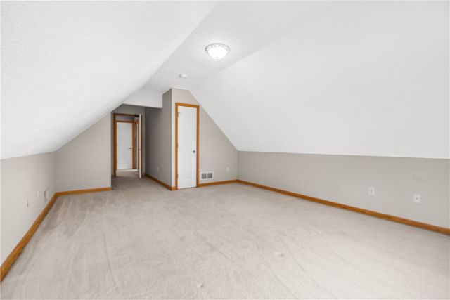 478 Spruce Ln, Houston, PA 15342