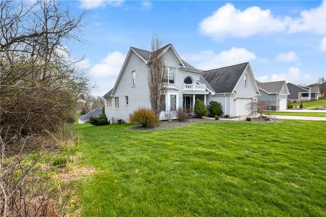 478 Spruce Ln, Houston, PA 15342