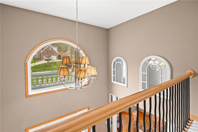 478 Spruce Ln, Houston, PA 15342