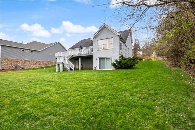 478 Spruce Ln, Houston, PA 15342