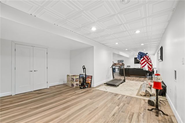 478 Spruce Ln, Houston, PA 15342