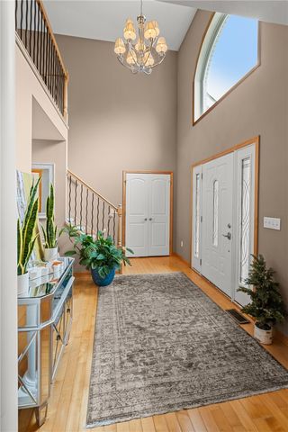 478 Spruce Ln, Houston, PA 15342