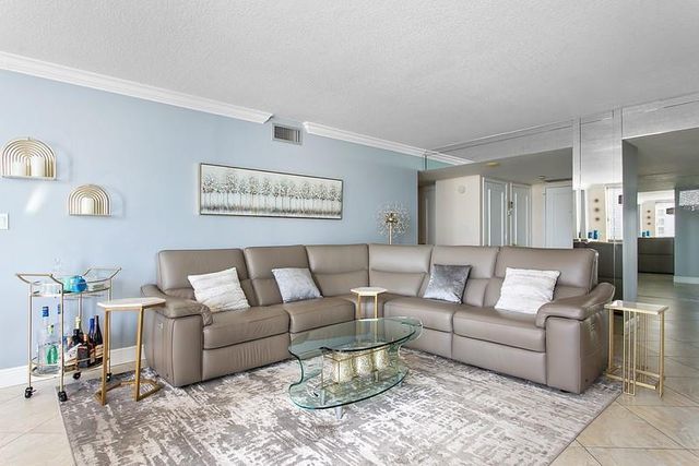 1010 S Ocean Boulevard 602, Pompano Beach, FL 33062