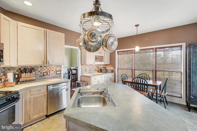 93 RINGGOLD RD, Fredericksburg, VA 22405