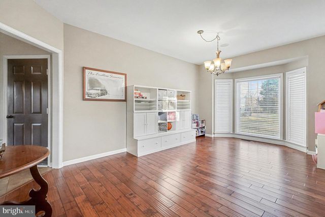 93 RINGGOLD RD, Fredericksburg, VA 22405