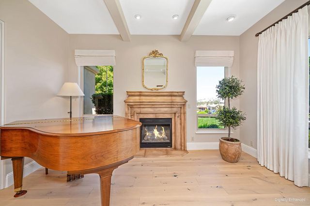 1699 Errol Ct, Folsom, CA 95630