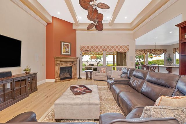 1699 Errol Ct, Folsom, CA 95630