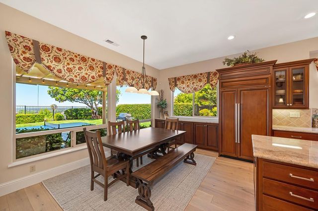 1699 Errol Ct, Folsom, CA 95630