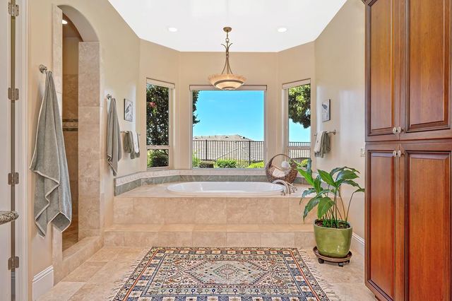 1699 Errol Ct, Folsom, CA 95630