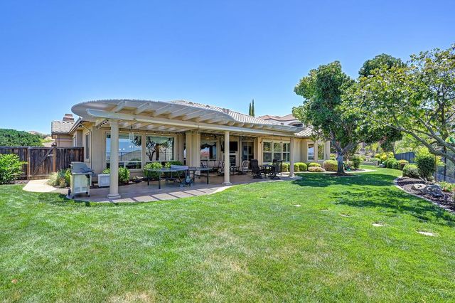 1699 Errol Ct, Folsom, CA 95630