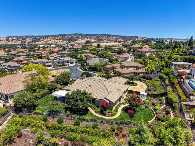 1699 Errol Ct, Folsom, CA 95630