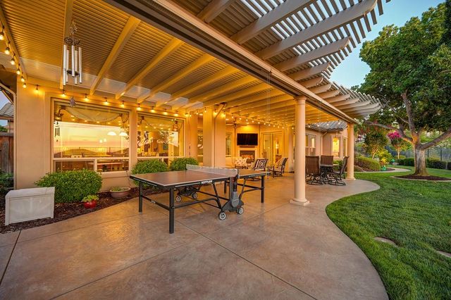 1699 Errol Ct, Folsom, CA 95630