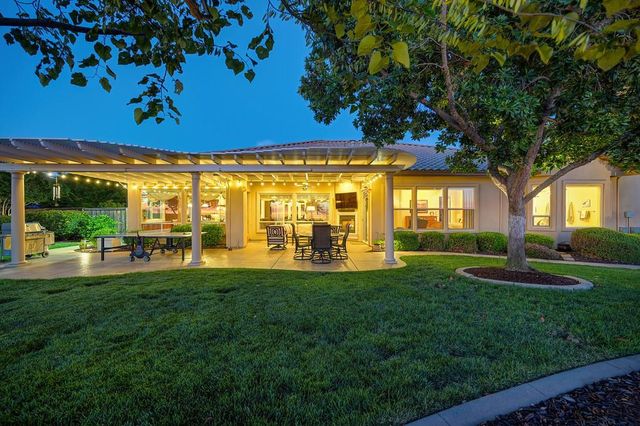 1699 Errol Ct, Folsom, CA 95630