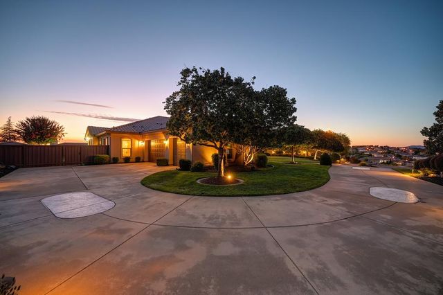 1699 Errol Ct, Folsom, CA 95630