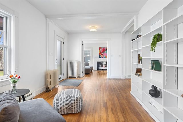 34 Fletcher Rd, Bedford, MA 01730