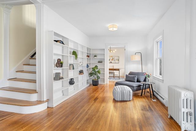 34 Fletcher Rd, Bedford, MA 01730