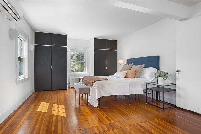 34 Fletcher Rd, Bedford, MA 01730