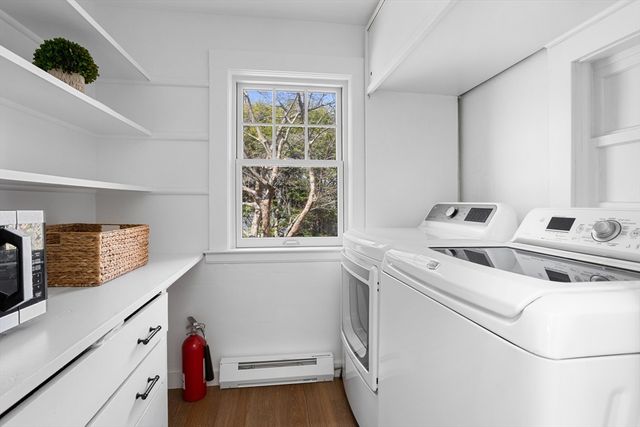34 Fletcher Rd, Bedford, MA 01730