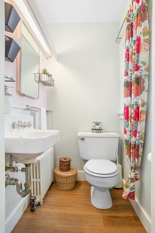 34 Fletcher Rd, Bedford, MA 01730
