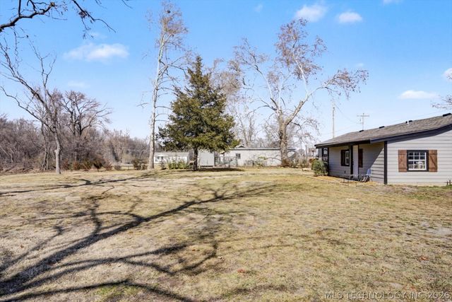 745 N 260 Road, Mounds, OK 74047