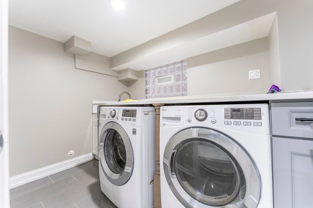 6243 W Byron Street, Chicago, IL 60634