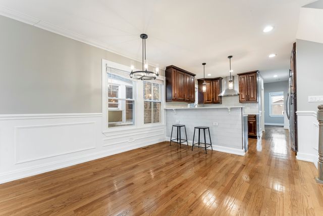 6243 W Byron Street, Chicago, IL 60634