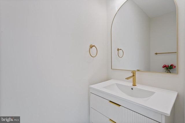 116 THOMAS ST NW, Washington, DC 20001