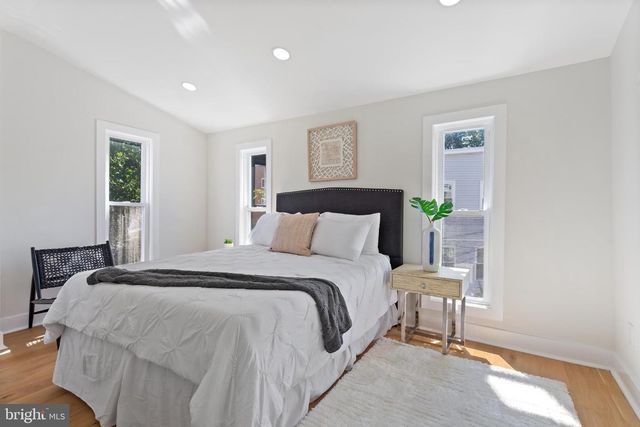 116 THOMAS ST NW, Washington, DC 20001