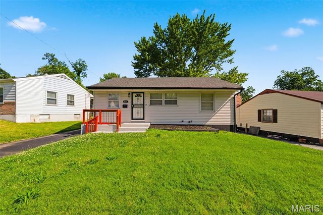 321 Caithness Road, St Louis, MO 63137