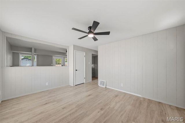321 Caithness Road, St Louis, MO 63137