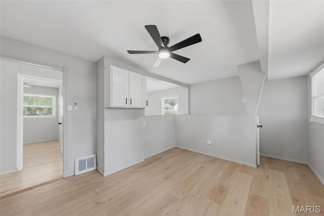 321 Caithness Road, St Louis, MO 63137