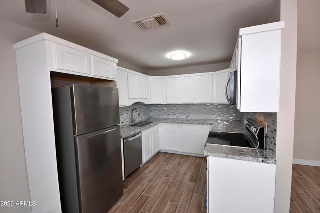 3511 E BASELINE Road 1182, Phoenix, AZ 85042
