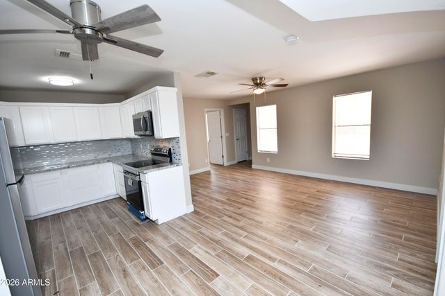 3511 E BASELINE Road 1182, Phoenix, AZ 85042